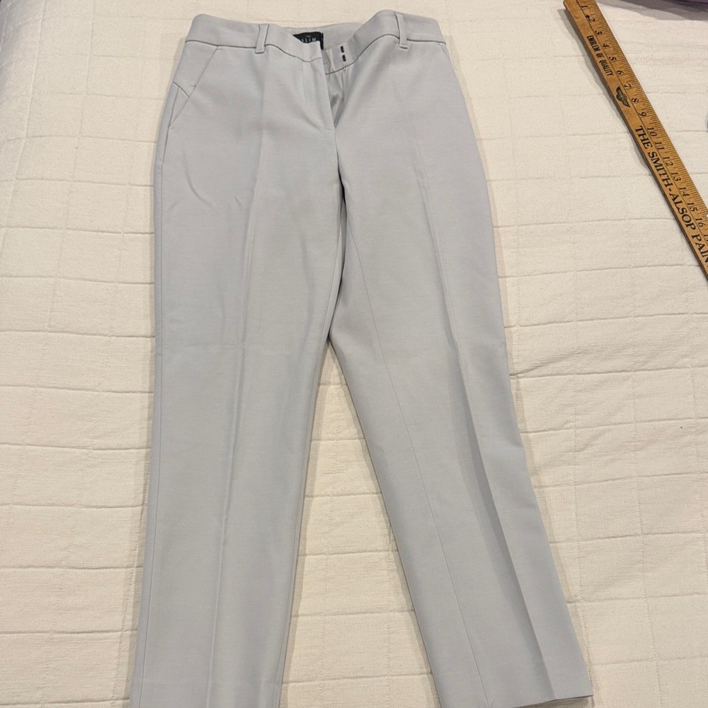 White House Black Market Light Khaki Dress Pants, assumed size 6